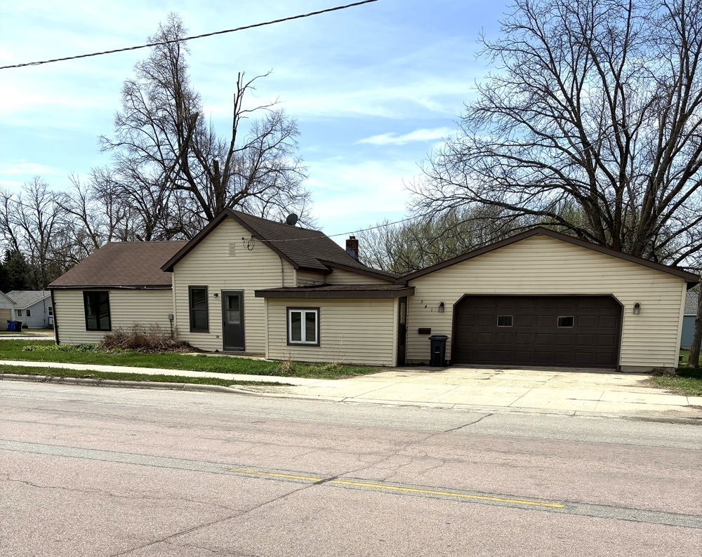 541 Broadway Ave. S., Lake Wilson, MN (Photo 1)